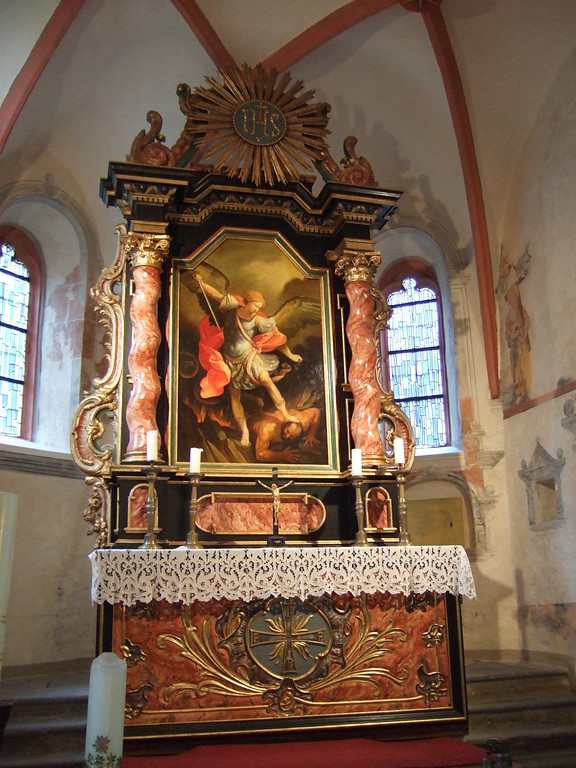 Altar der Wallfahrtskapelle St. Michael auf dem Michelsberg in Bad Münstereifel (2013)