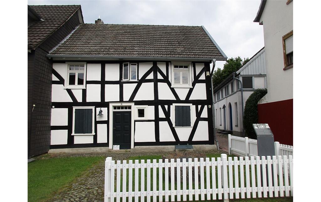 Das frühere Wohnhaus der jüdischen Familie Seligmann in Windeck-Rosbach, heute zentraler Teil der Gedenkstätte "Landjuden an der Sieg" (2021).