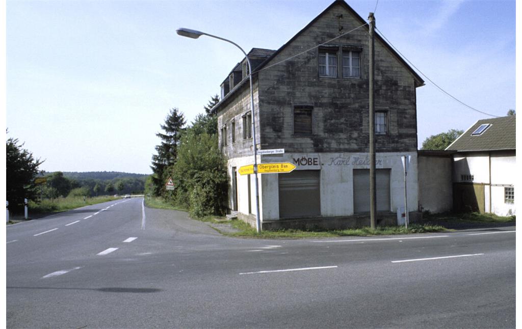 Straßenkreuzung Himberg mit dem ehemaligen Kaufhaus Weinz in Bad Honnef (2000)