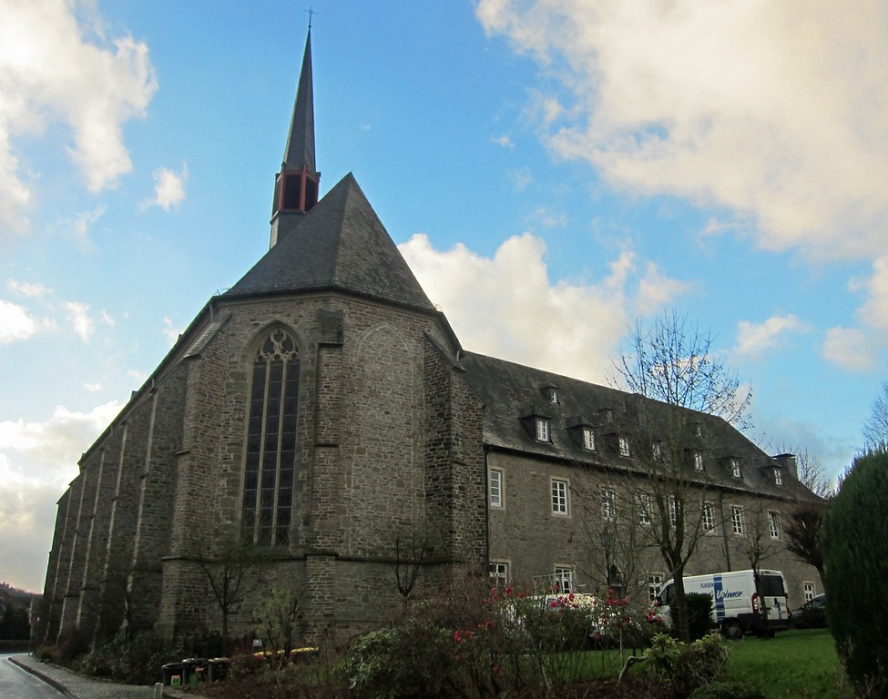 Kirchengebäude des ehemaligen Kreuzherrenklosters Sankt Maria Magdalena in Wuppertal-Beyenburg (2014).