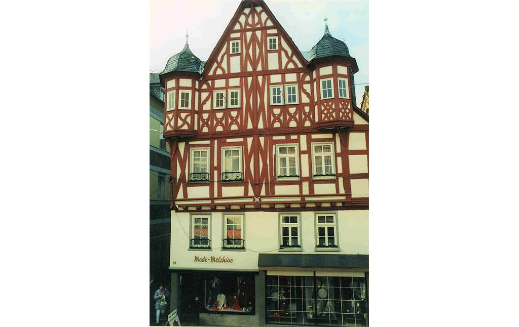 Historische Fotografie vom Fachwerkhaus Großer Markt 16-18 in Montabaur (1980er Jahre)