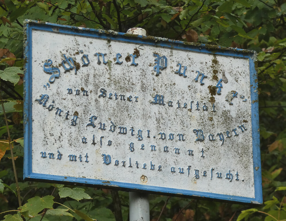 Schöner Punkt oberhalb Villa Ludwigshöhe