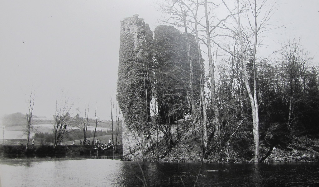 Wasserburg Bernsau bei Overath in einer historischen Aufnahme
