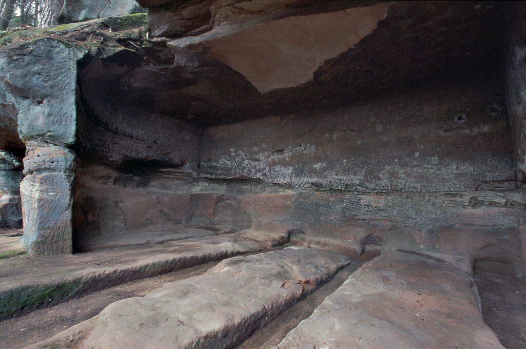 Südseite mit Felsenkammer (2006)