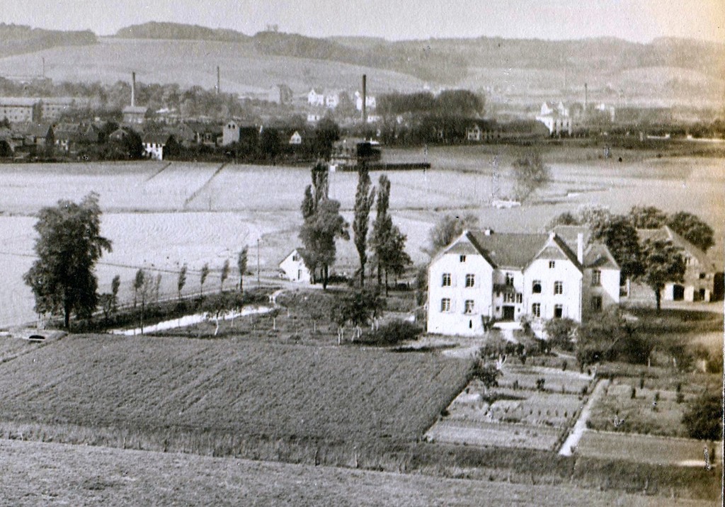 Haus Brück in der Düsselaue bei Erkrath von Osten her gesehen (1911)