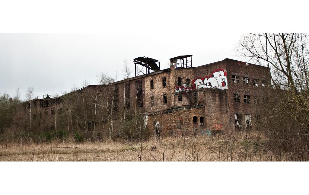 Ruinöse Fabrikgebäude des ehemaligen Pleistalwerks bei Sankt Augustin-Niederpleis (2010)