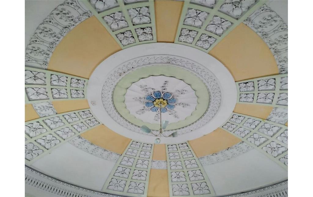 Plafond in the interior of the palace, located in a room on the second floor of the tower of Strakhotsky Palace (2021)