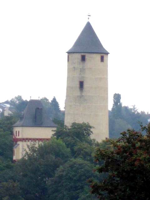 Bergfried der Stromburg in Stromberg (2014)