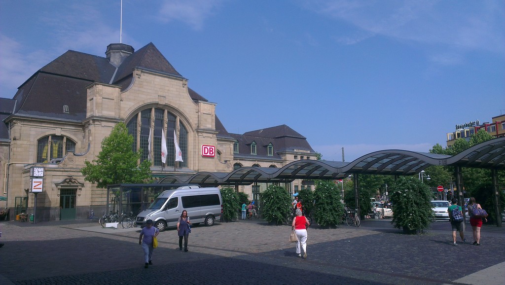 Empfangsgebäude des Hauptbahnhofs Koblenz (2014)