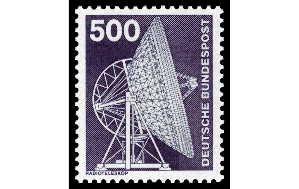 Das Radioteleskop Effelsberg bei Bad Münstereifel, dargestellt auf der ab 1976 ausgegebenen 500-Pfennig-Marke der Briefmarken-Dauerserie "Industrie und Technik" der Deutschen Bundespost.
