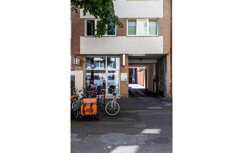 Wohnhaus in der Aquinostraße im Kölner Agnesviertel (2021)