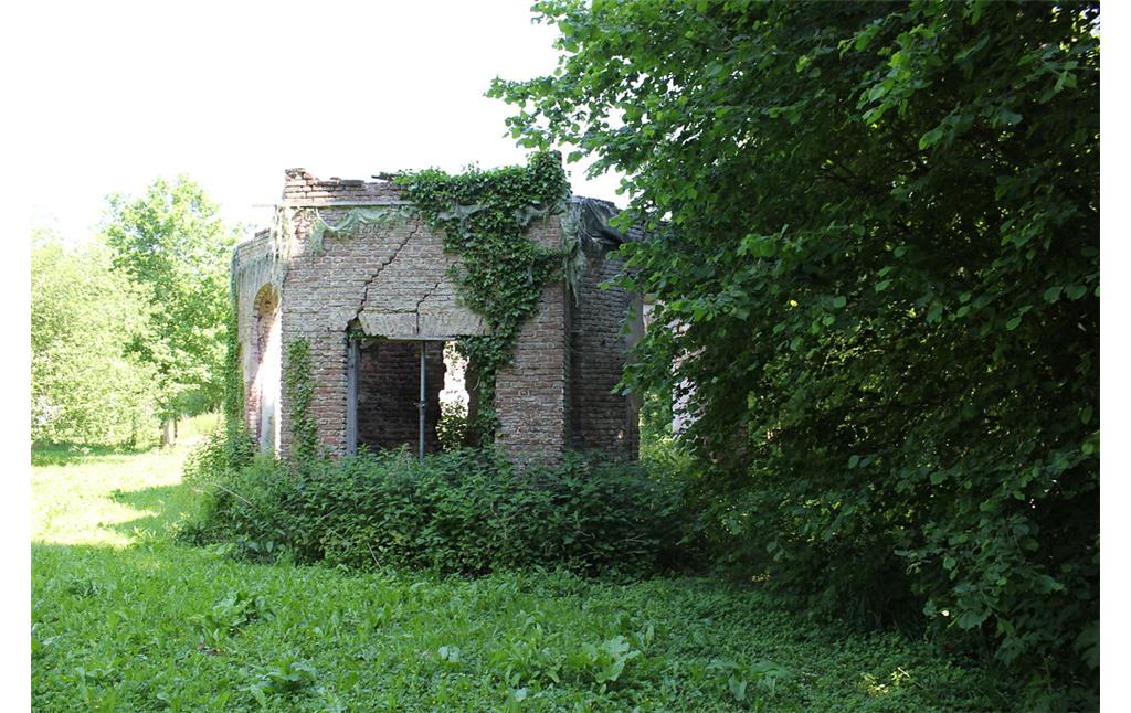 Ruinöses ehemaliges Garten- und Badehaus der Schlossanlage Diersfordt in Wesel