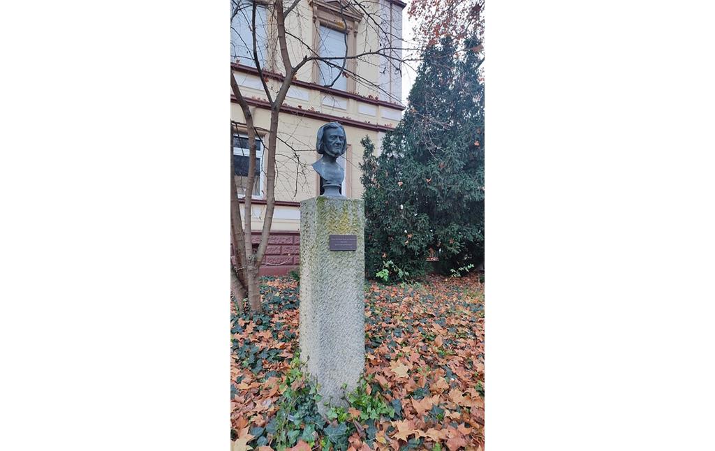 Denkmal für Georg von Neumayer in Frankenthal