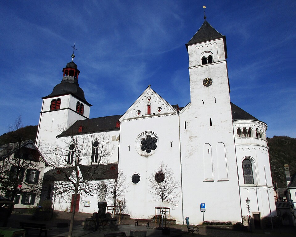 Blick auf die Südseite der einstigen Stiftskirche Sankt Castor und heutigen Pfarrkirche von Karden (2020).