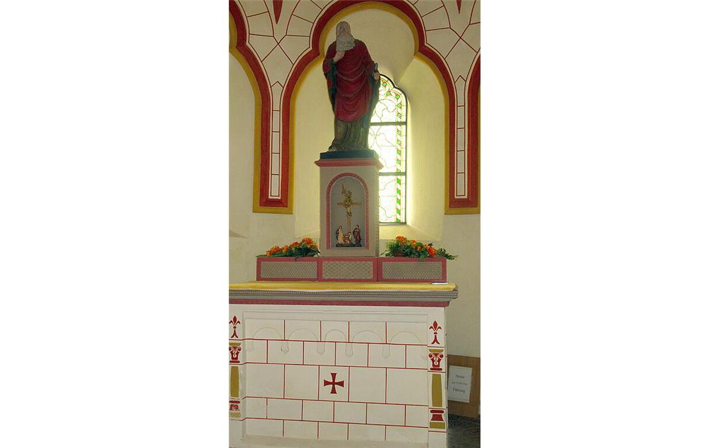 Matthiaskapelle in Kobern-Gondorf: Figur des Apostel Matthias (2022).