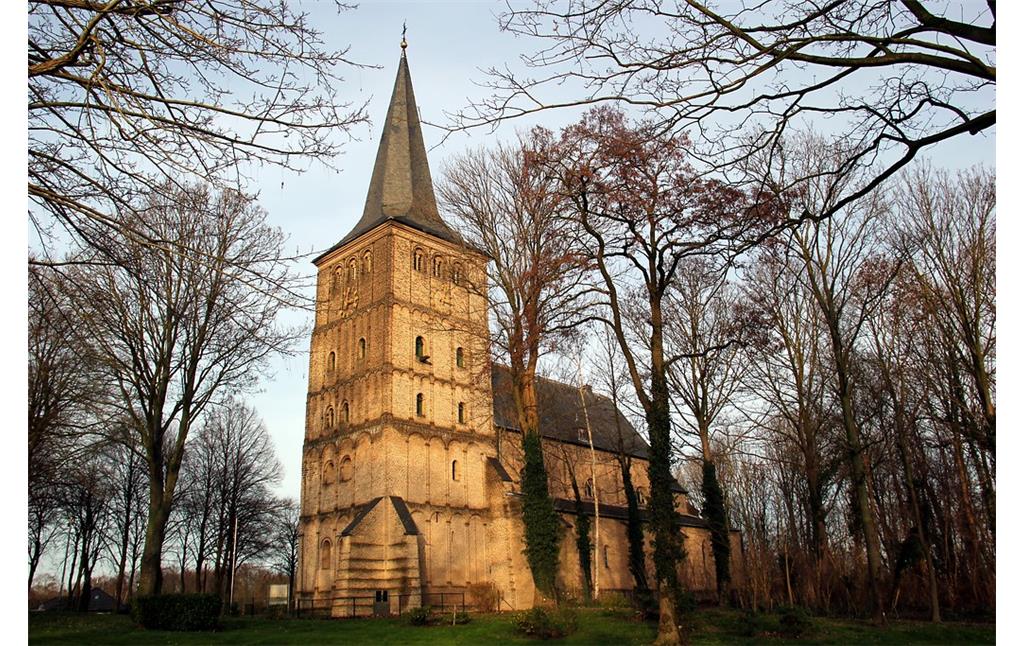 Die Pfarrkirche St. Vitus in Elten (2015)