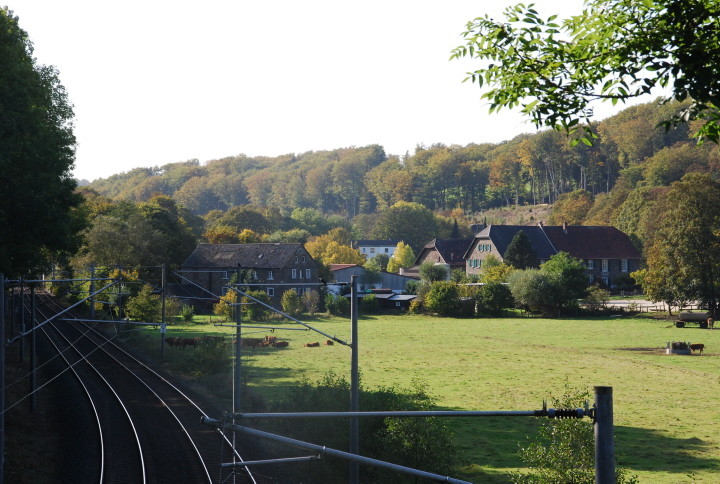 Industrielle Kulturlandschaft Deilbachtal, Blick von der Huntebrücke Richtung Westen zum Deilmannshof und Deiler Mühle (2009)