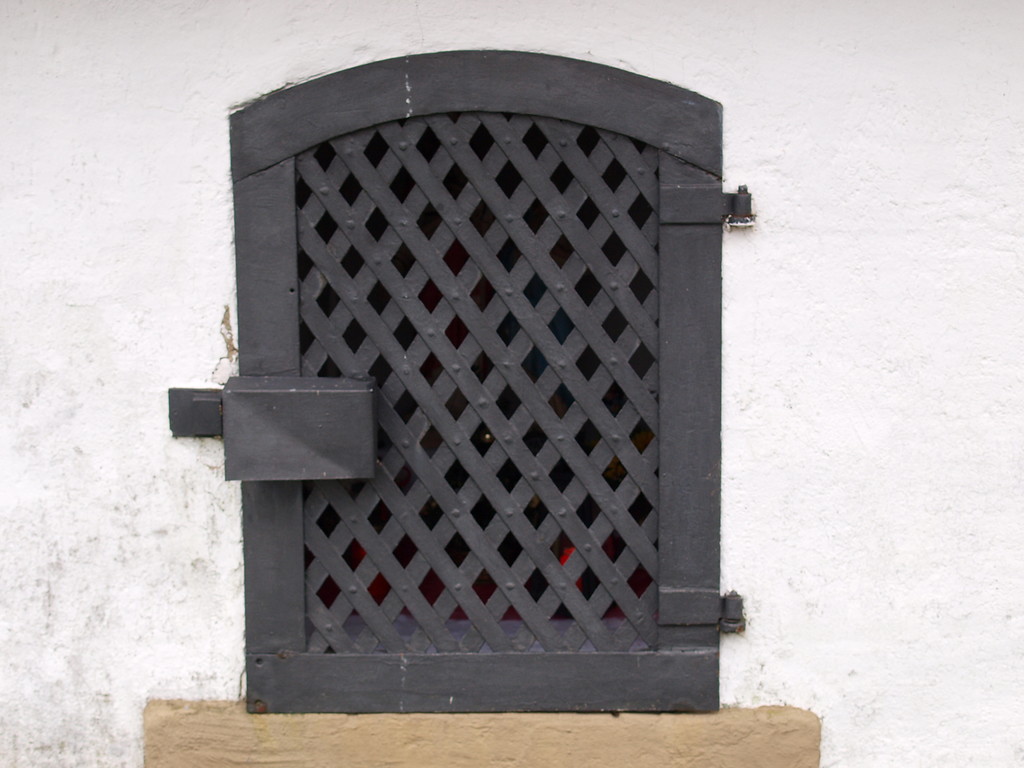 Tür der Maria-Hilf-Kapelle Seibersbach (2015).
