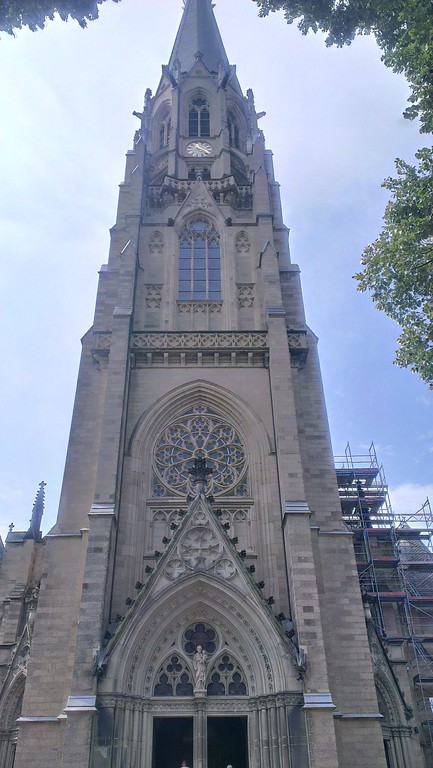 Turm der Pfarrkirche St. Josef in Koblenz (2014)