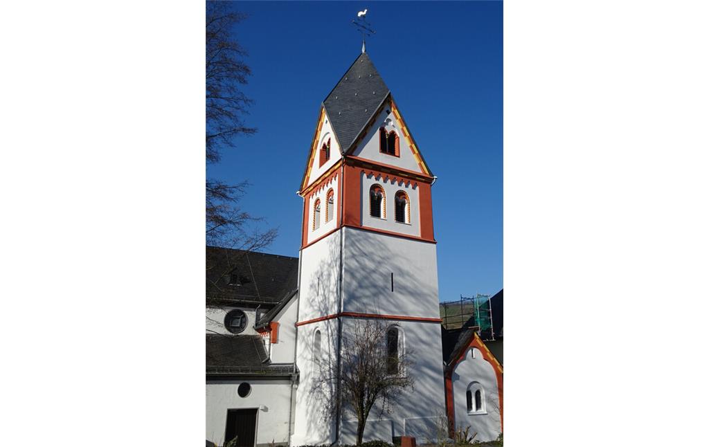 Turm der Pfarrkirche St. Martinus von Südosten (2023)
