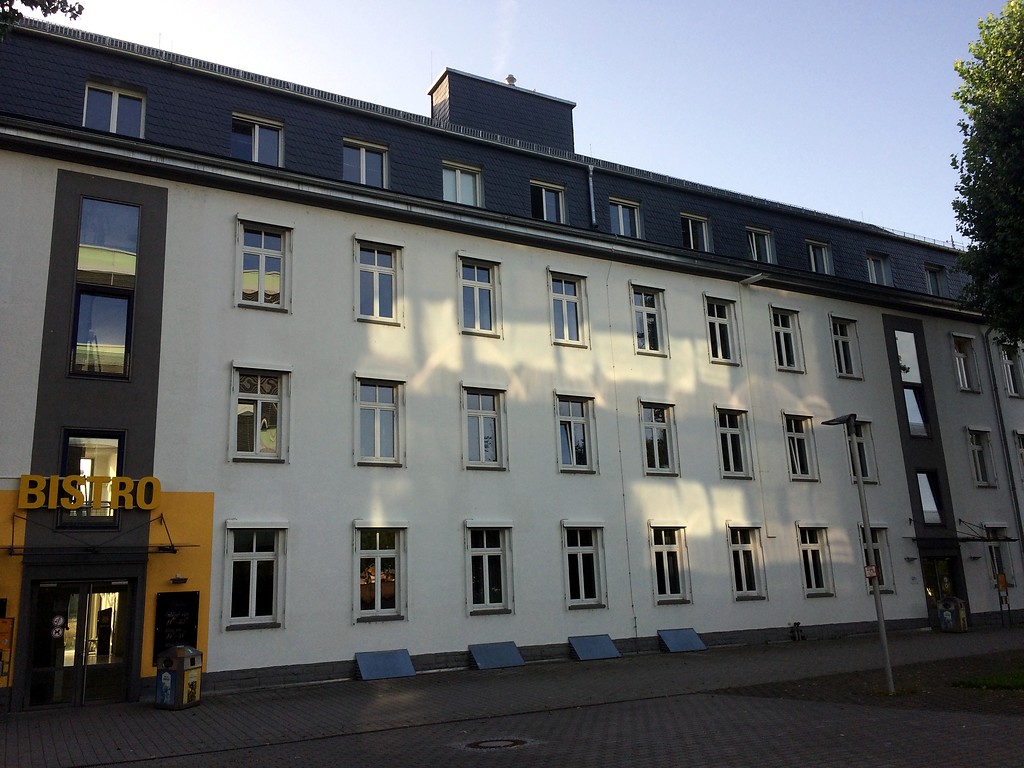 B-Gebäude des Campus Koblenz der Universität Koblenz-Landau (2017).