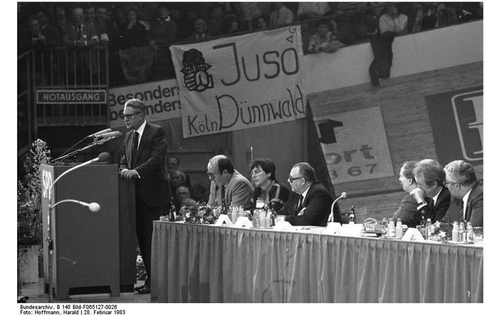 SPD-Wahlkundgebung in der Sporthalle Köln-Deutz (1983).
