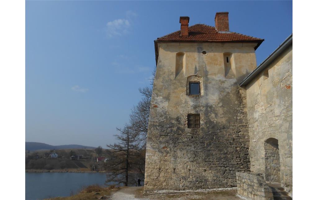 Western tower of Svirzh Castle, view from the south (2021)