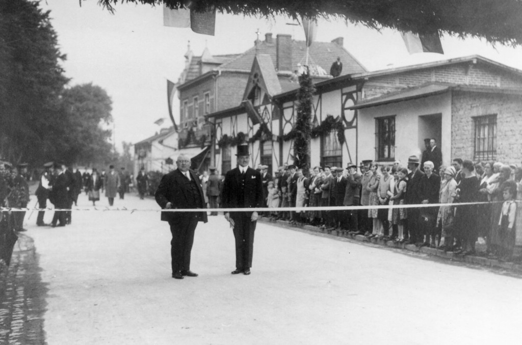 Eröffnung der Wahnbachtalstraße durch Minister Hirtsiefer am 7. Juli 1927.