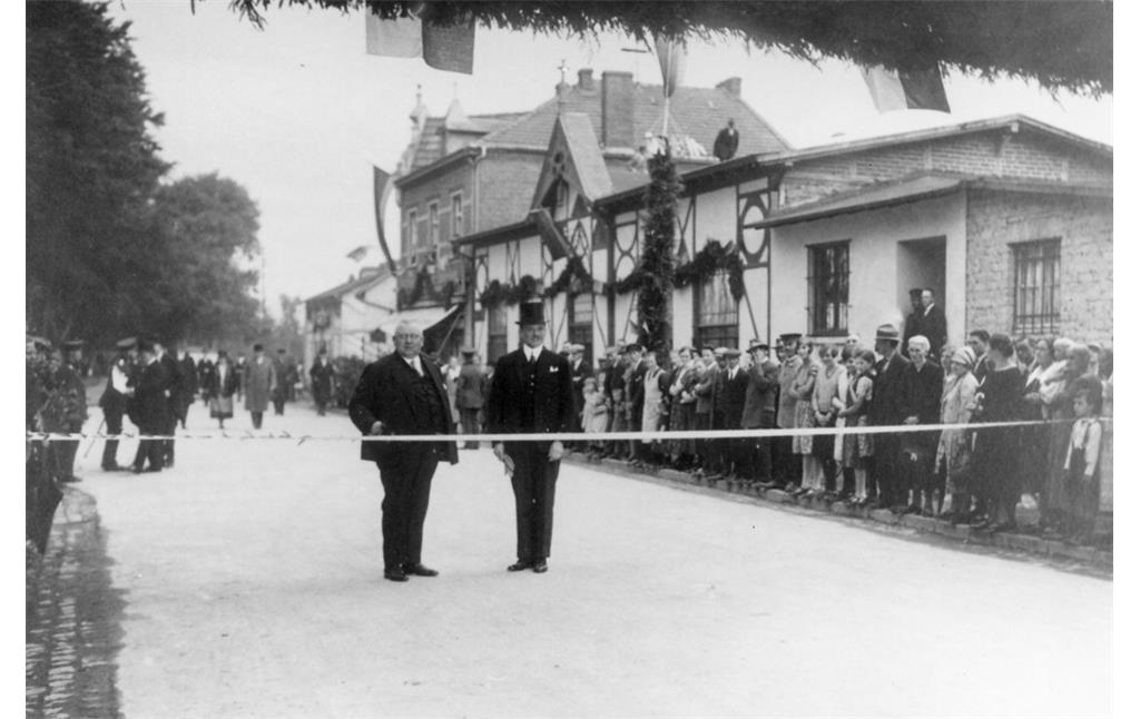 Eröffnung der Wahnbachtalstraße durch Minister Hirtsiefer am 7. Juli 1927.