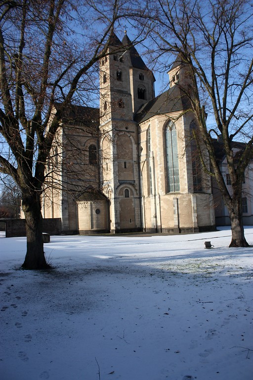 Die Klosterkirche der ehemaligen Prämonstratenserabtei Knechtsteden bei Dormagen (2017)