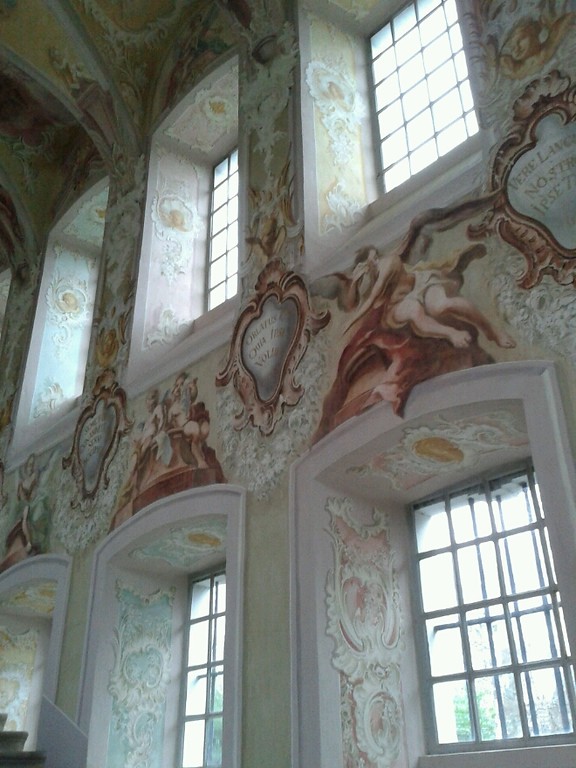 Innenansicht der Wand mit Malereien der Heiligen Stiege in Bonn (2012)