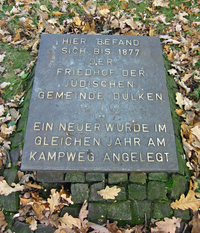 Hinweistafel auf dem Alten Judenfriedhof Venloer Straße in Viersen-Dülken (2013).