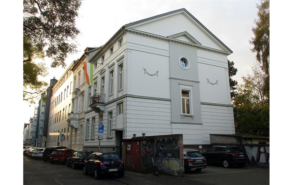 Blick aus nördlicher Richtung auf die Villa Prinz-Albert-Straße 36 in der Bonner Südstadt (2020).