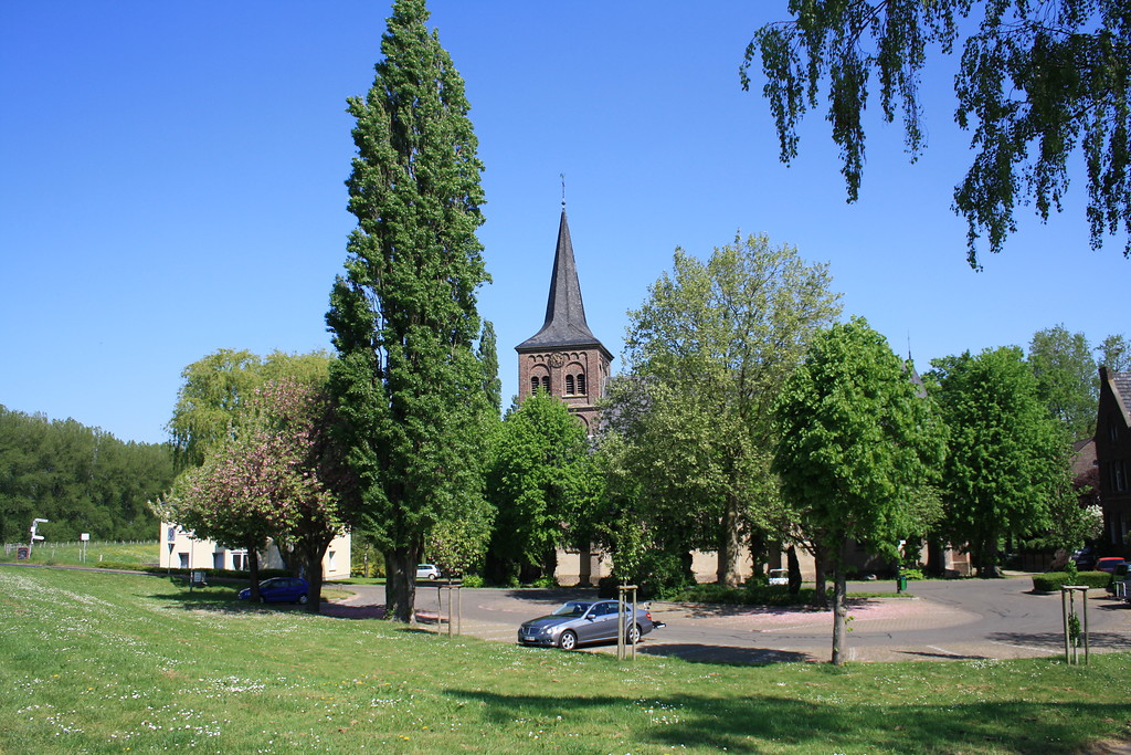 Katholische Kirche St. Johannes in Bislich (2016)