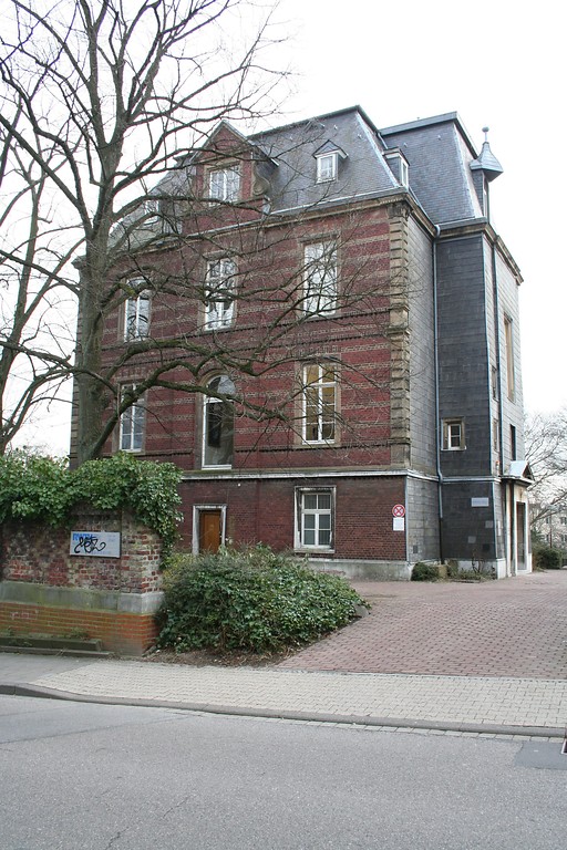 Die Villa Monheim, RWTH Institut für Werkstoffe der Elektrotechnik, Muffeter Weg in Aachen (2011).