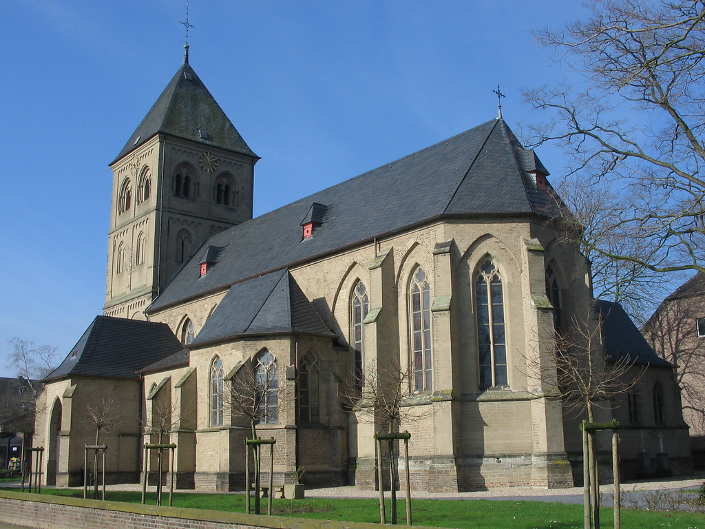 Die Wallfahrtskirche St. Mariä Himmelfahrt in Wesel-Ginderich (2007).