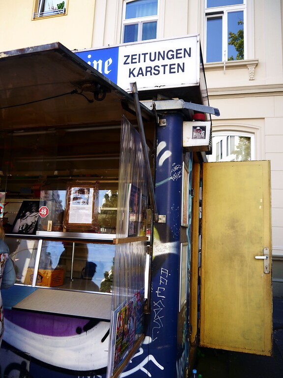 Zeitungsbüdchen an der Ecke Meckenheimer Allee / Colmantstraße in Bonn (2021)