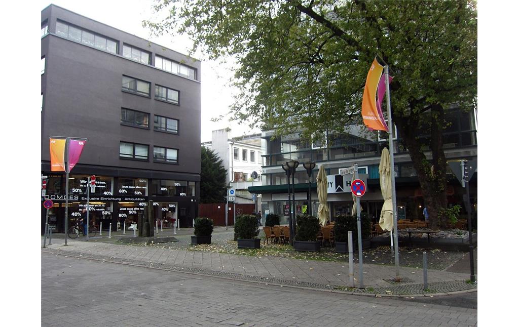 Der Platz "An der alten Synagoge", auf dem sich die ehemalige Krefelder Synagoge befand (Ecke Marktstraße / Petersstraße, 2014).