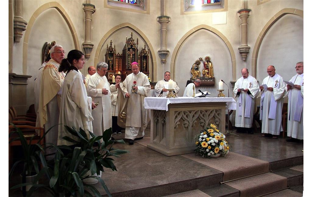 Die Inzenz des Bischofs Ackermann am 23.6.2013 in der Klosterkirche Maria Engelport bei Treis-Karden (2013)