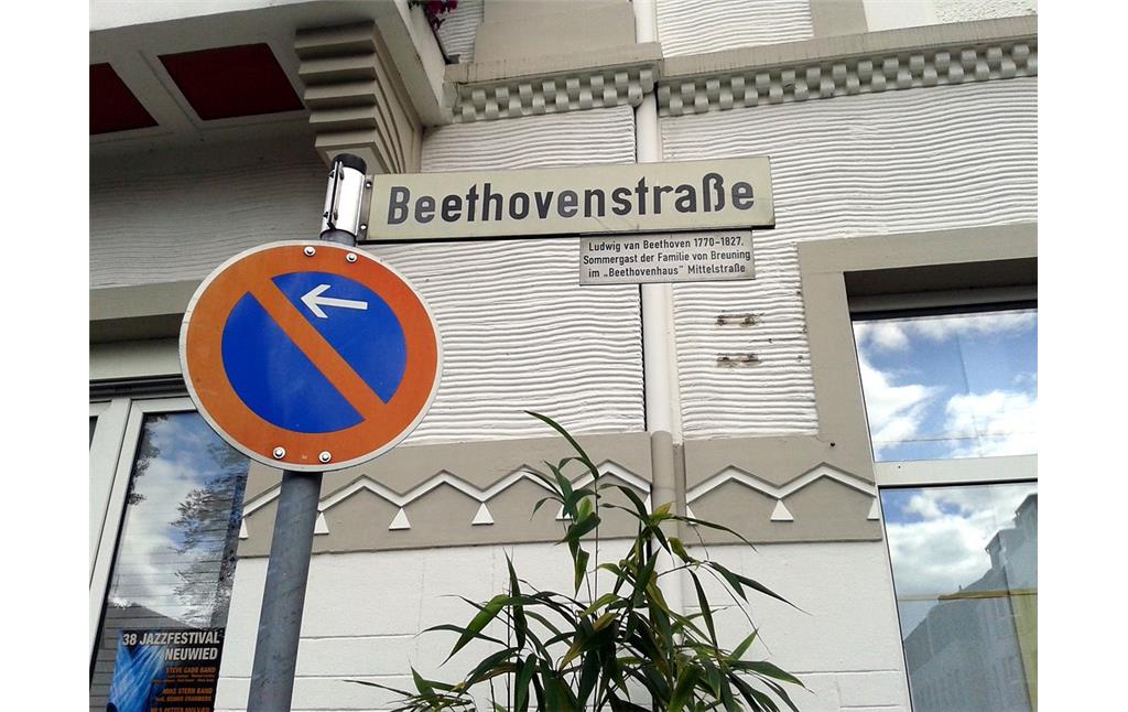 Straßennamensschild "Beethovenstraße" in Bad Neuenahr-Ahrweiler (2015)