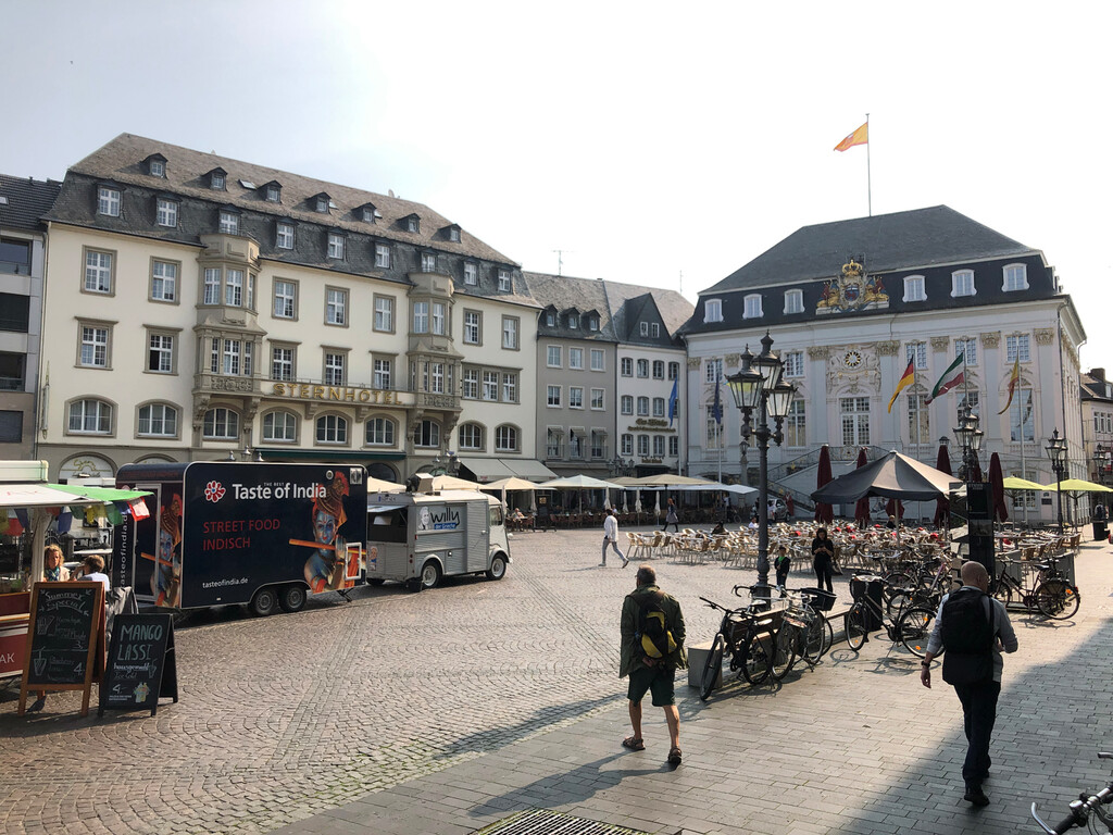 Marktplatz und Rathaus Bonn (2023)