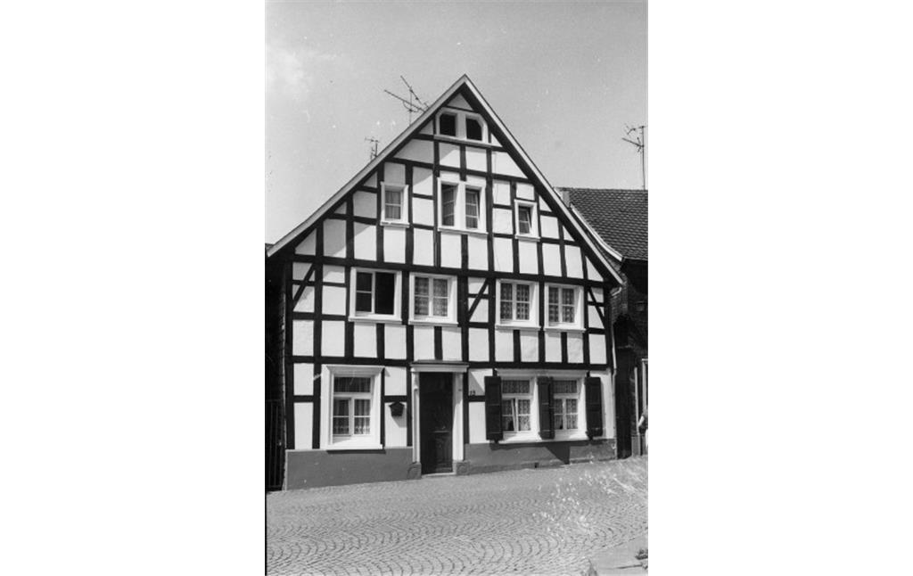 Fachwerkwohnhaus Frythof, Kirchplatz 13 in Wülfrath (1978)