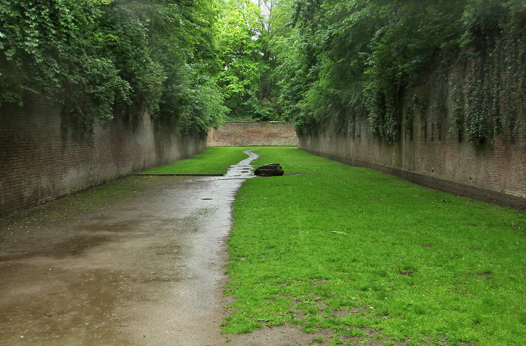 Die ehemalige Grabenanlage des Fort X in Köln (2021)