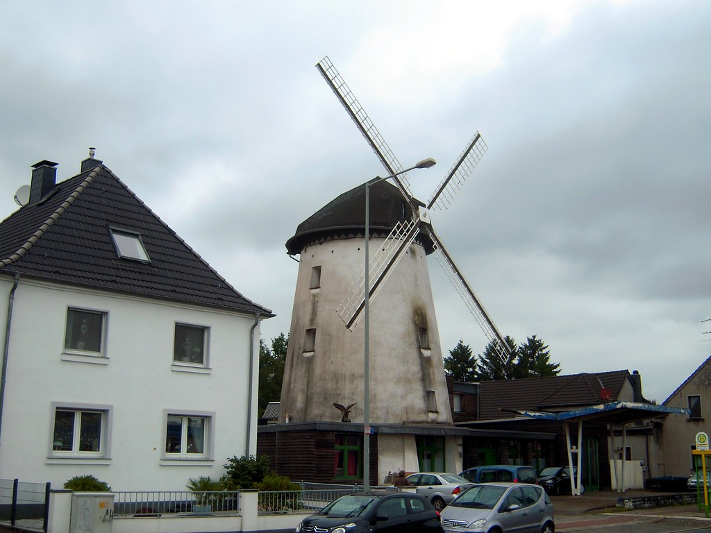 Brahmsche Mühle in Oberhausen-Holten (2016), Frontansicht.