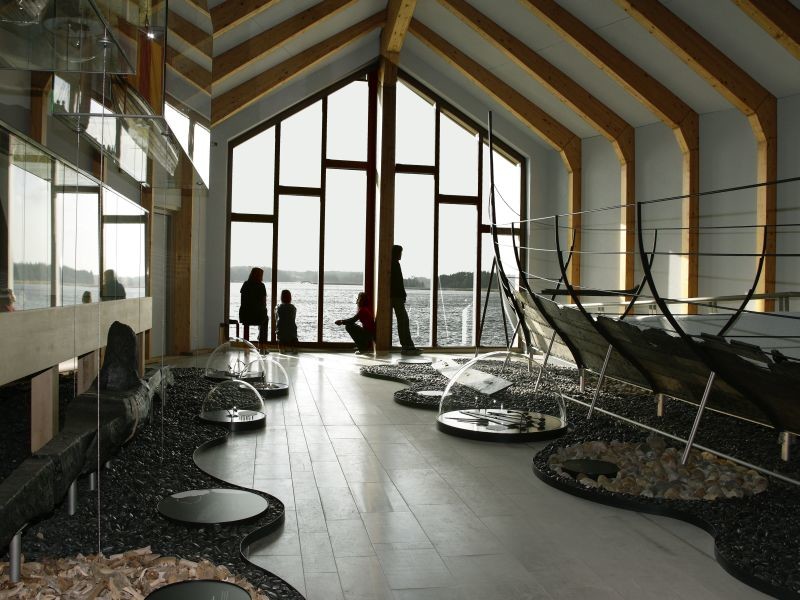 Blick in die Schiffshalle im Wikinger Museum Haithabu (2010)