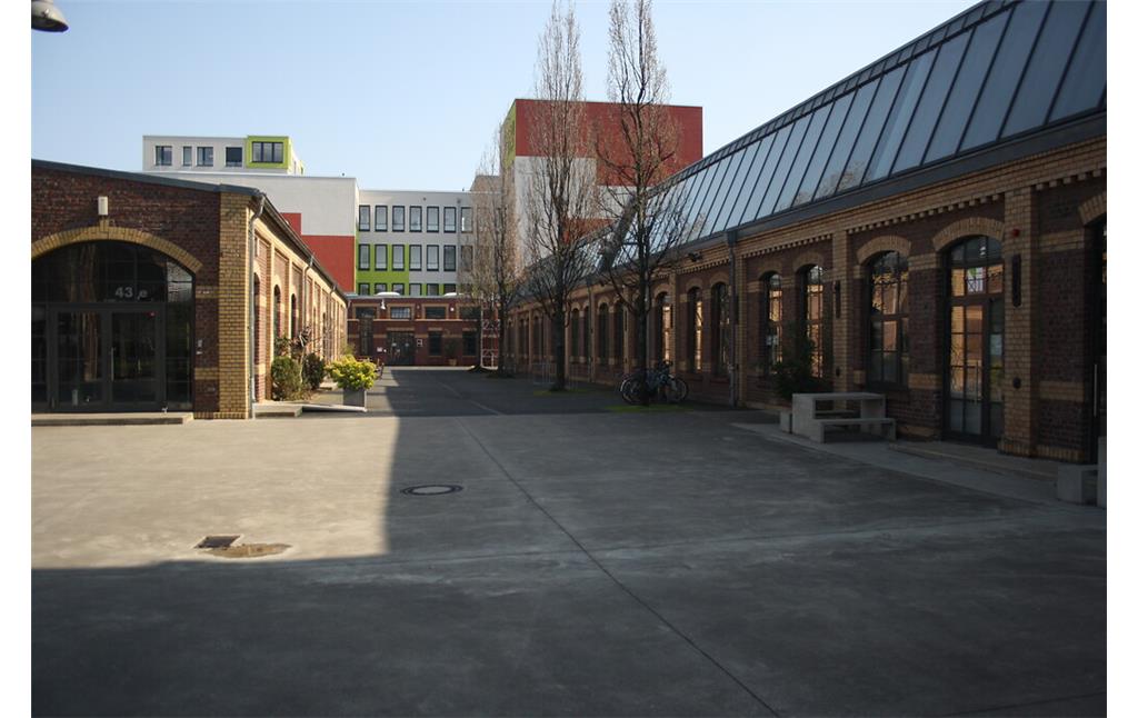 Gebäudeteile der früheren Leuchtenfabrik der Vulkan AG in Köln-Ehrenfeld (2020)