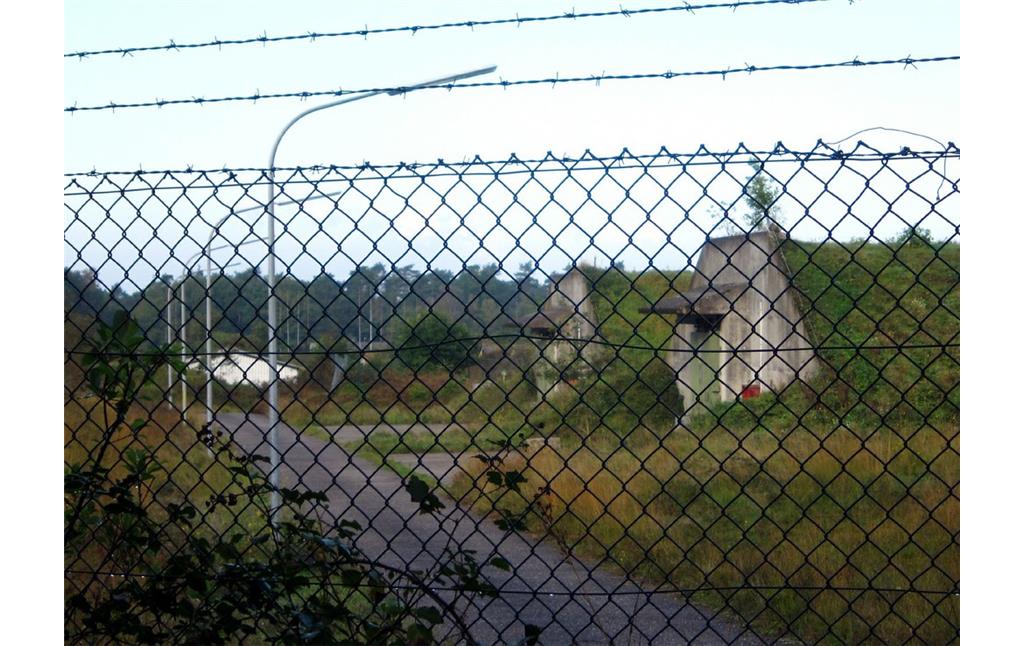 Materiallager der Bundeswehr am Camp Roi Baudouin (2011)