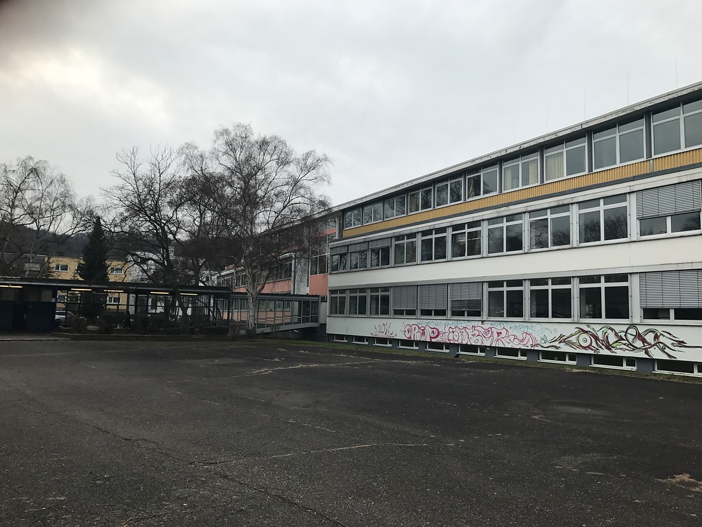 Weiterbildungskolleg Bonn, Vorderseite des Schulgebäudes (2017)