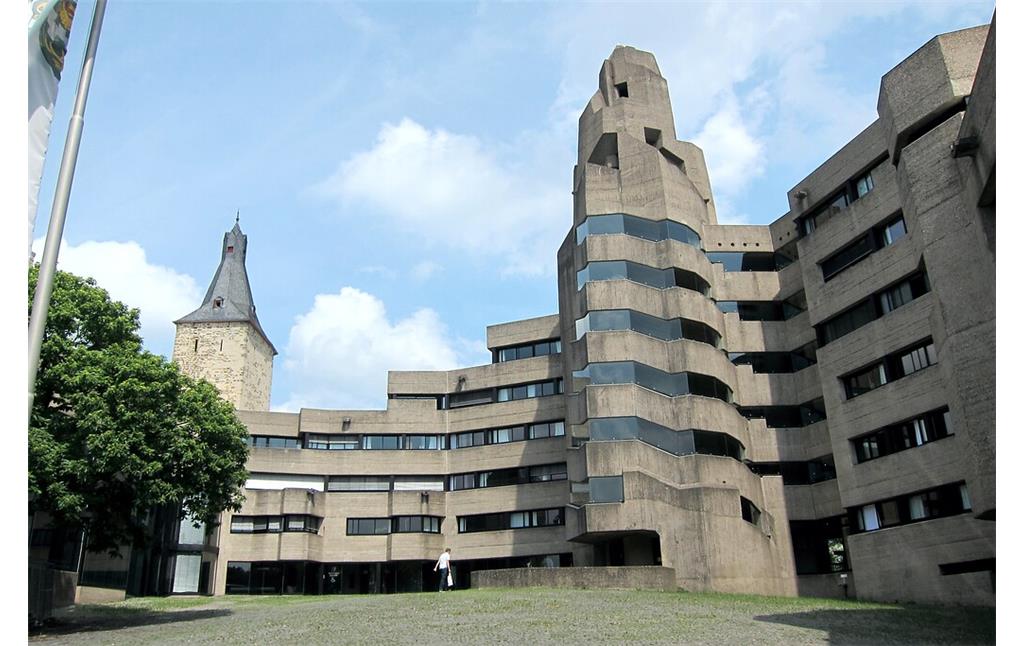 Technisches Rathaus in Bergisch Gladbach-Bensberg (2014)