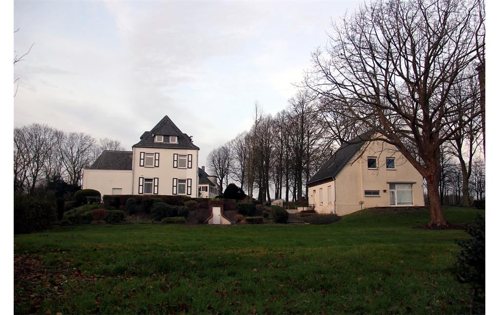 Das ehemalige Abtissinnenhaus auf dem Stiftsberg in Elten von der Westseite gesehen (2015)